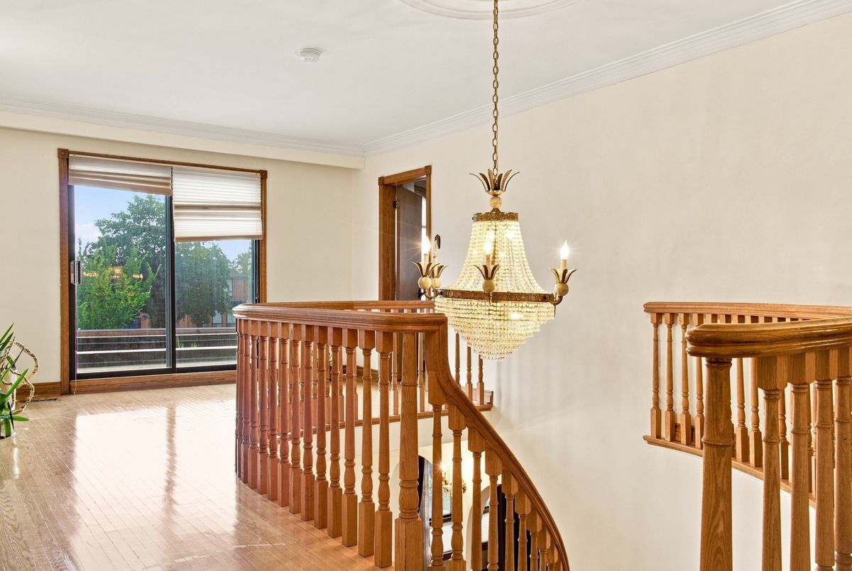 img-gallery