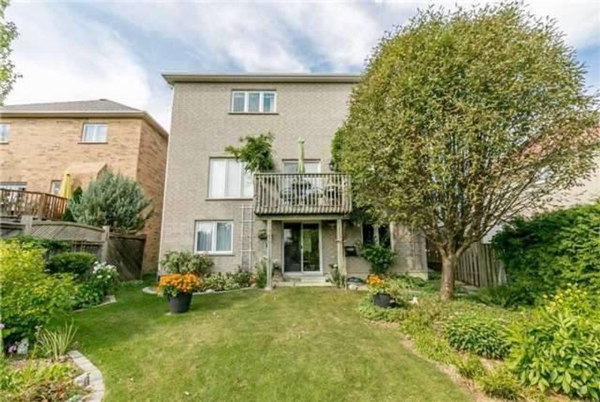 746 Stonehaven Ave 746 Stonehaven Ave Newmarket