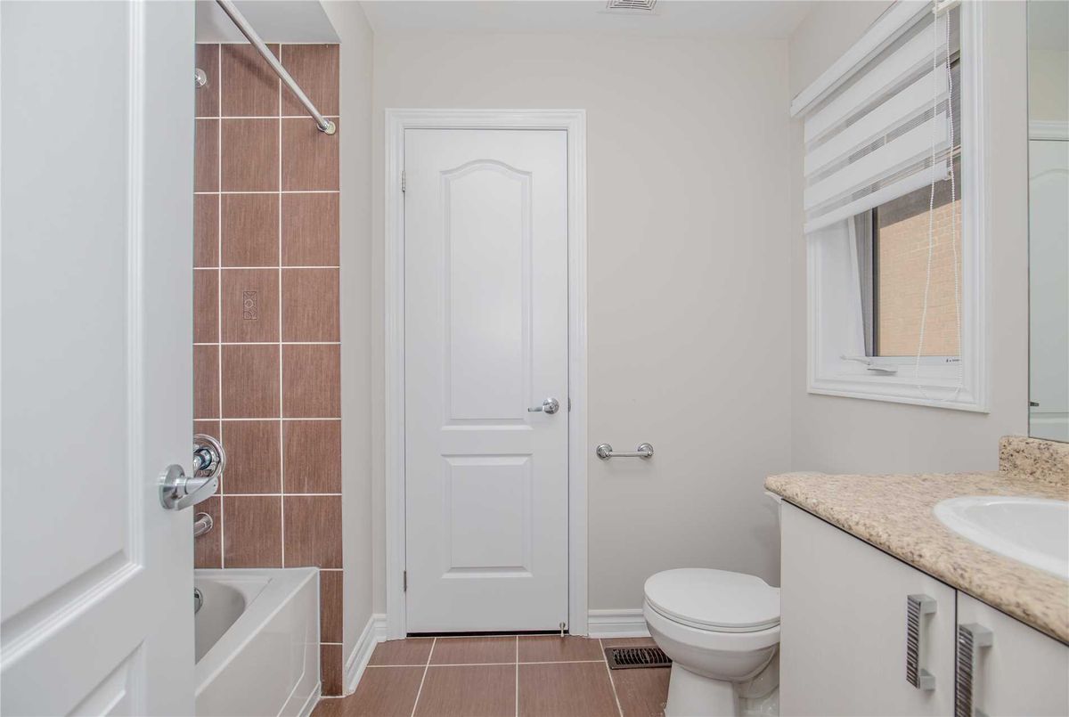 82 Puccini Dr 82 Puccini Dr Richmond Hill