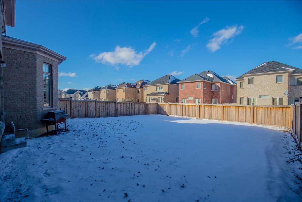 82 Puccini Dr 82 Puccini Dr Richmond Hill