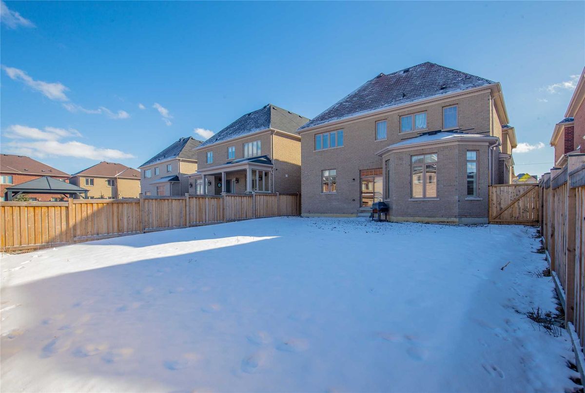 82 Puccini Dr 82 Puccini Dr Richmond Hill