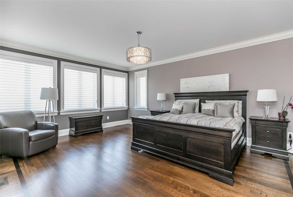 38 Cousins Crt 38 Cousins Crt Bradford West Gwillimbury
