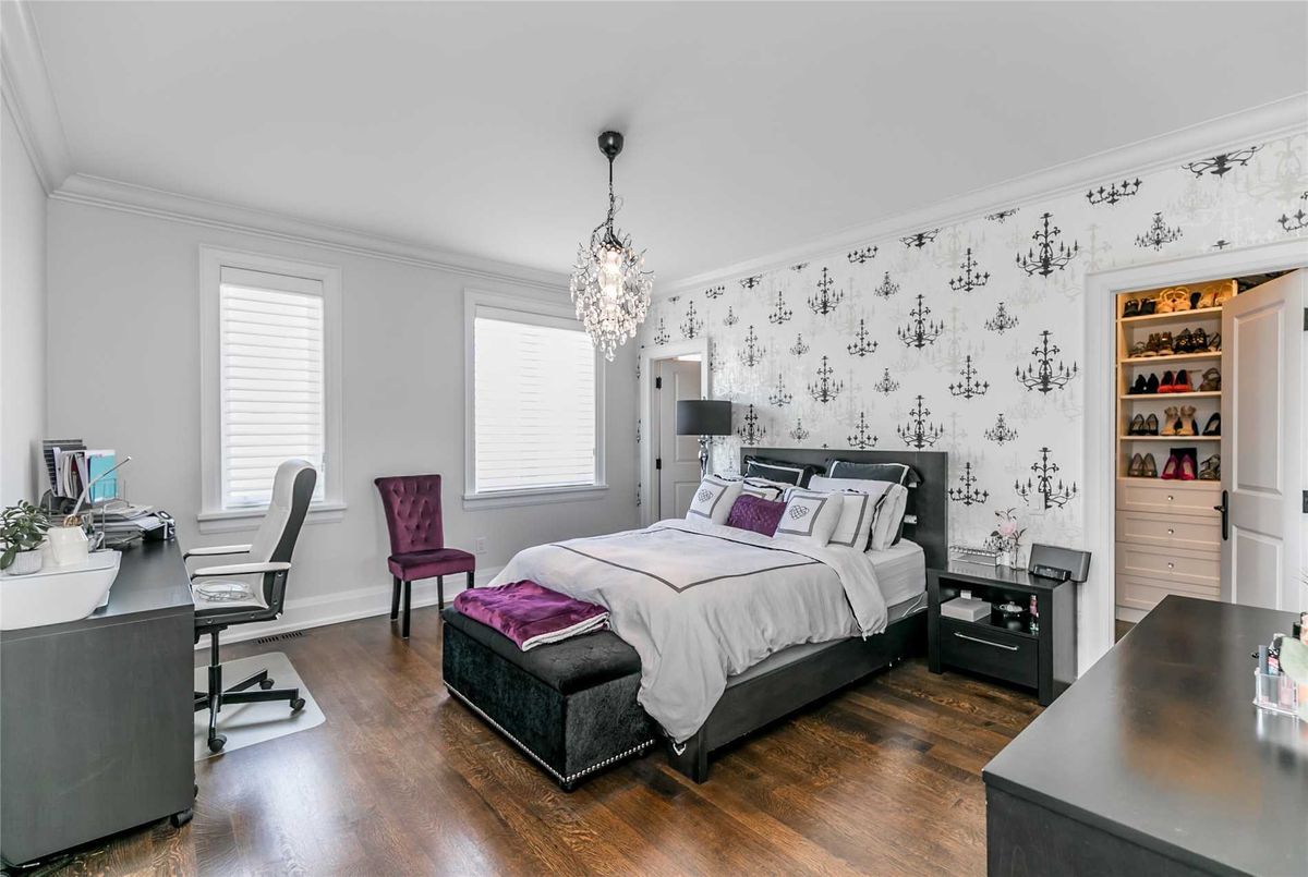 38 Cousins Crt 38 Cousins Crt Bradford West Gwillimbury