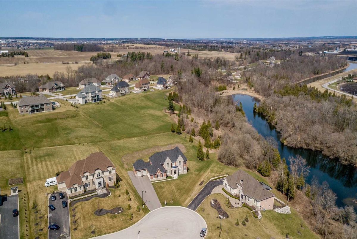 38 Cousins Crt 38 Cousins Crt Bradford West Gwillimbury