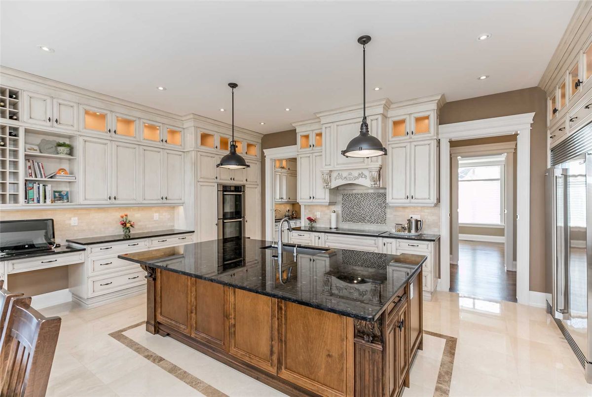 38 Cousins Crt 38 Cousins Crt Bradford West Gwillimbury