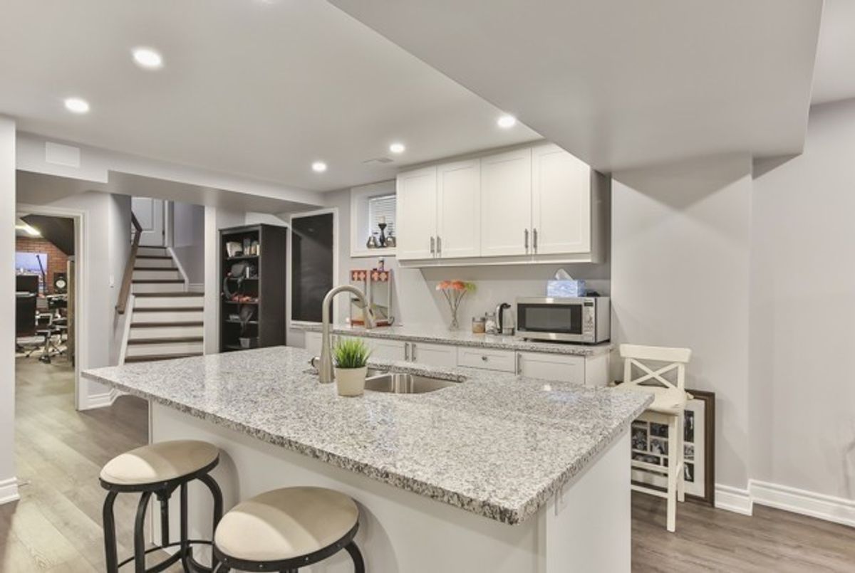 218 Baber Cres 218 Baber Cres Aurora