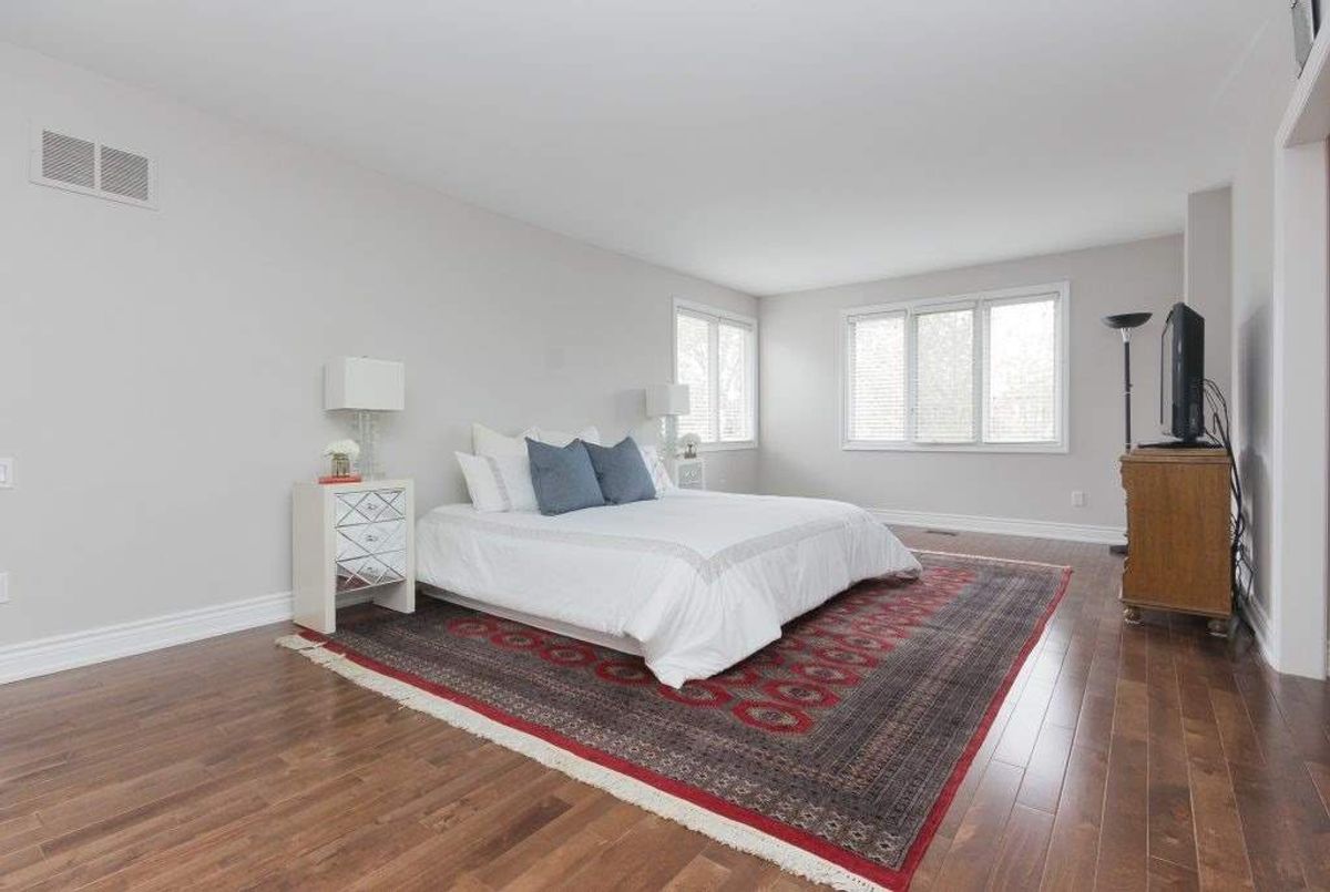 26 Hillholm Blvd 26 Hillholm Blvd Richmond Hill