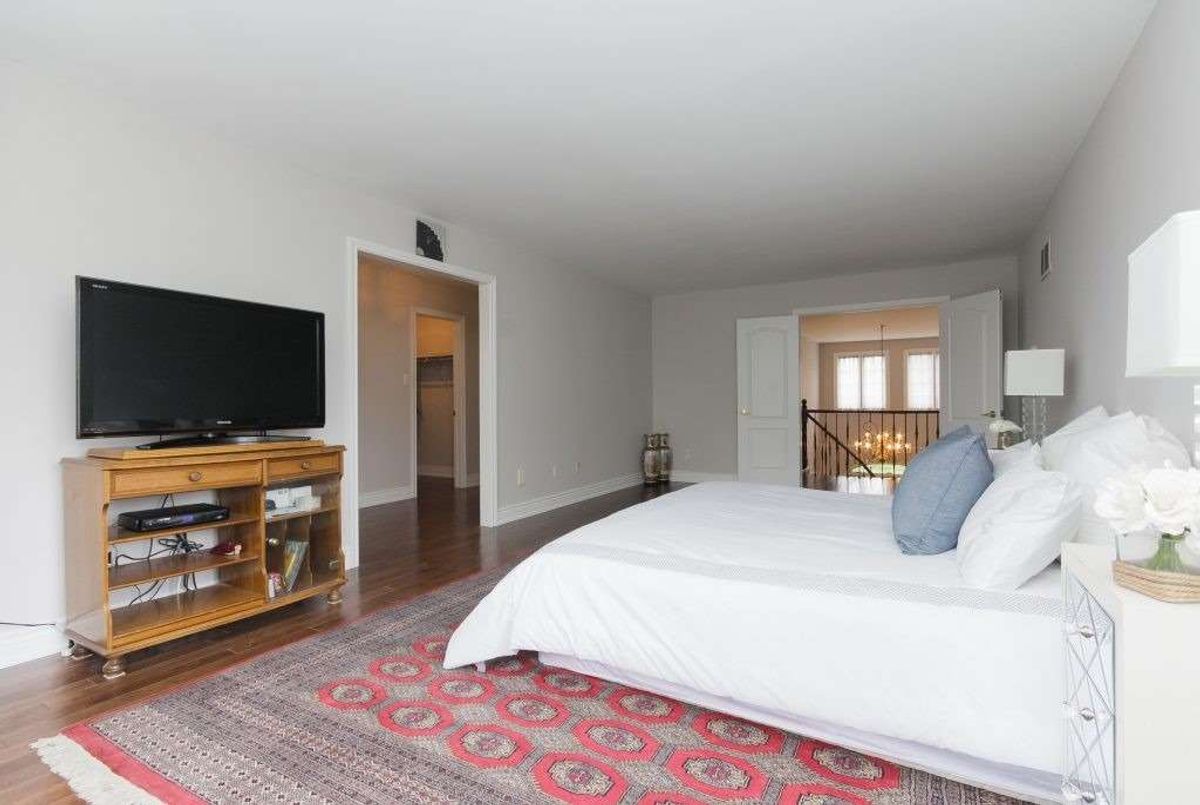 26 Hillholm Blvd 26 Hillholm Blvd Richmond Hill