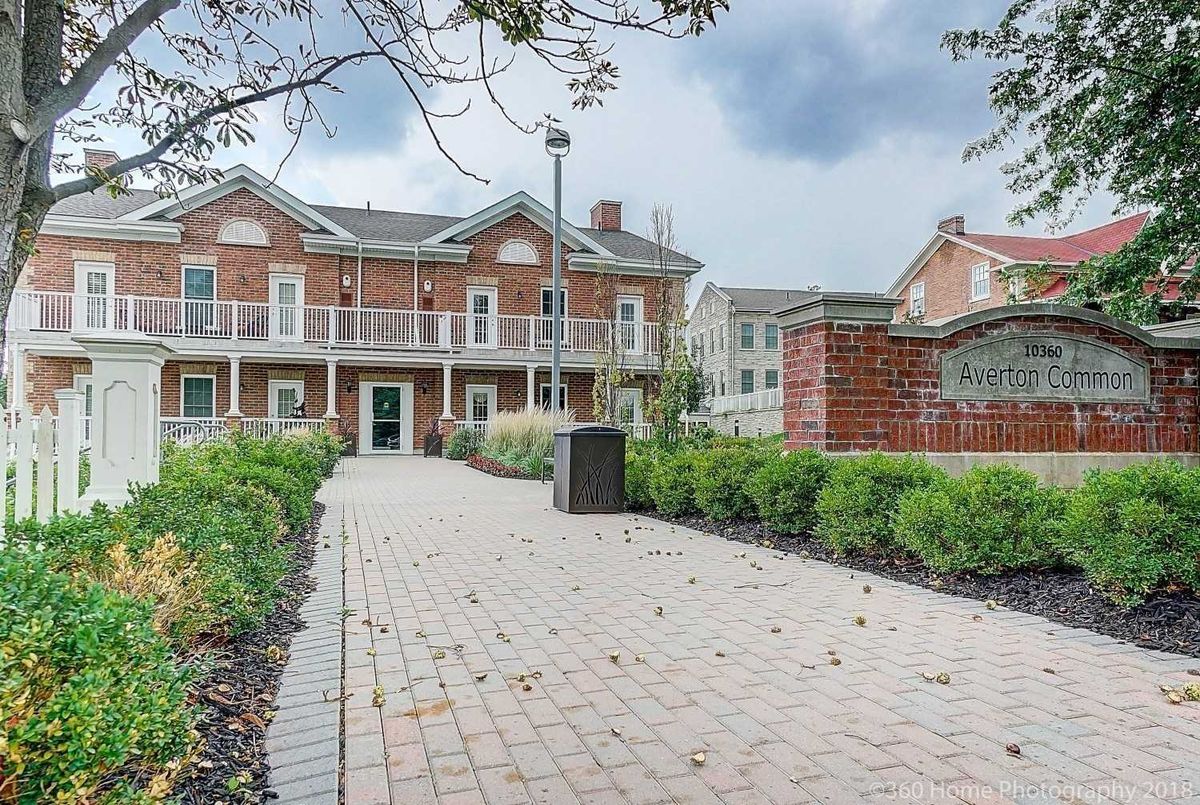 104-10360 Islington Ave 104-10360 Islington Ave Vaughan