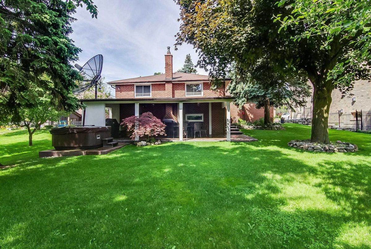 59 Walmer Rd 59 Walmer Rd Richmond Hill