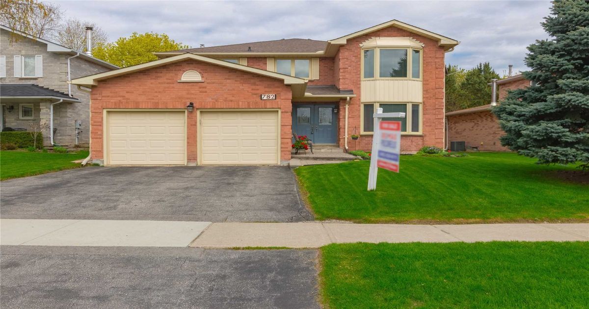 782 Leslie Valley Dr Newmarket