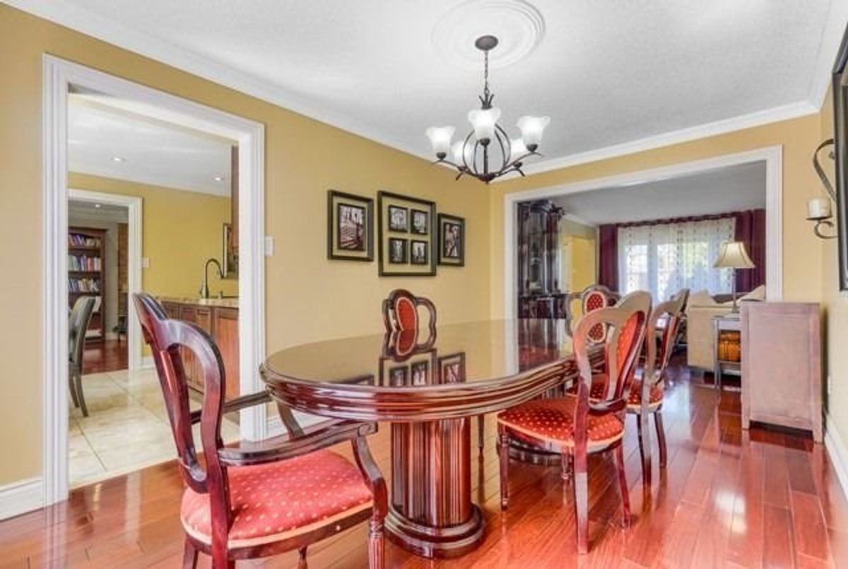 27 Bradbeer Cres 27 Bradbeer Cres Vaughan