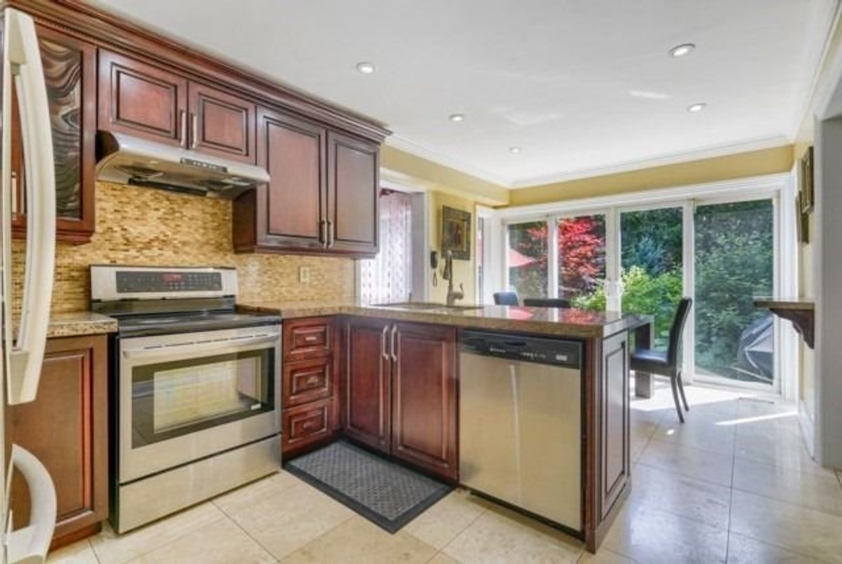 27 Bradbeer Cres 27 Bradbeer Cres Vaughan