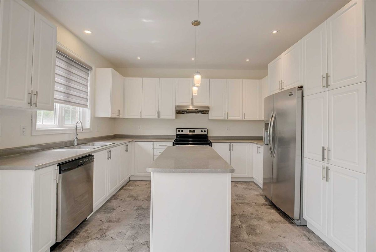 577 Clifford Perry Pl 577 Clifford Perry Pl Newmarket