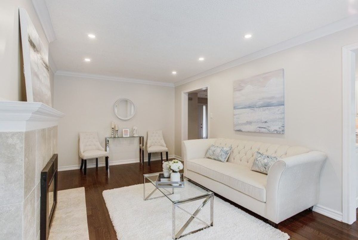 27 Bishopsbridge Cres 27 Bishopsbridge Cres Richmond Hill