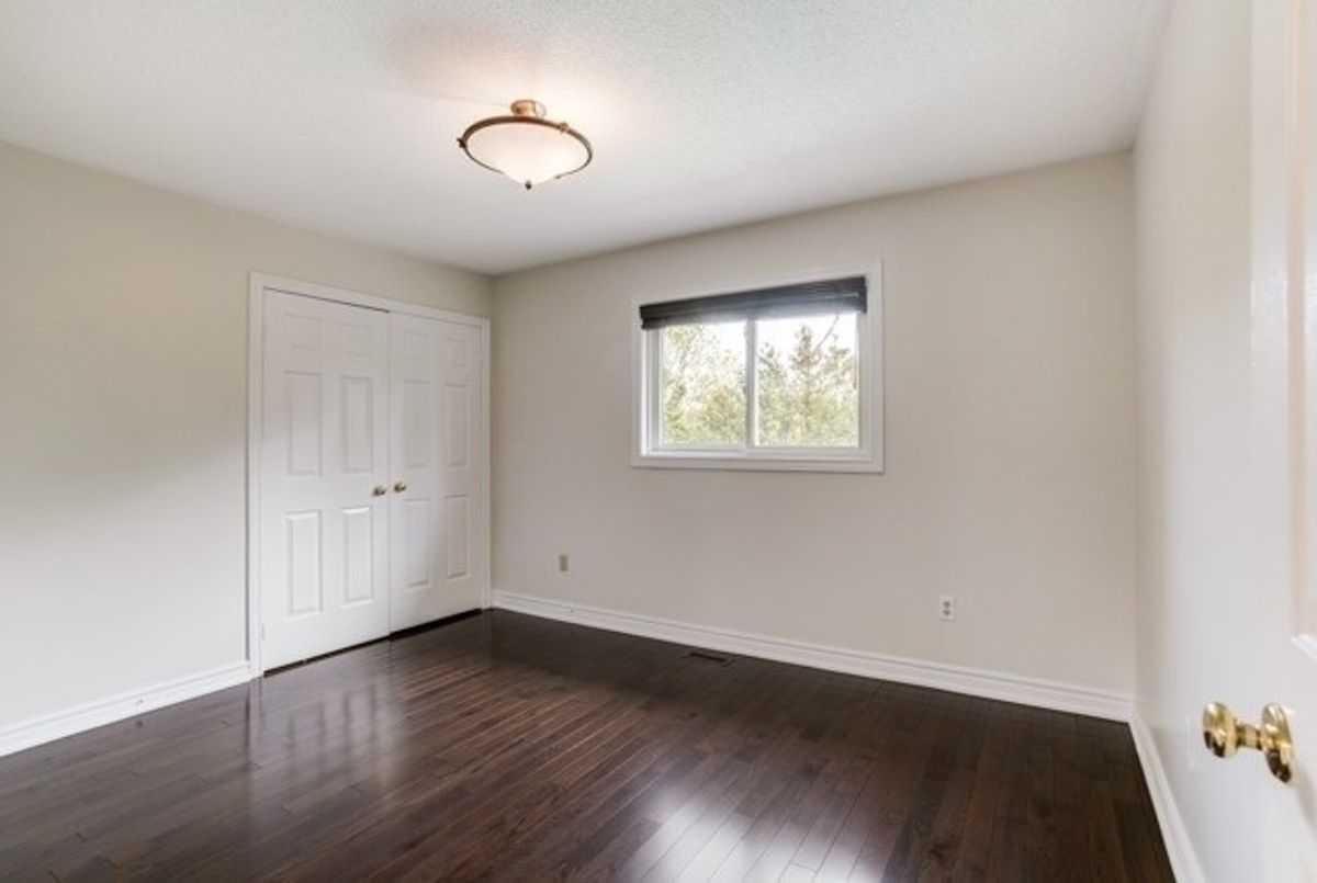 27 Bishopsbridge Cres 27 Bishopsbridge Cres Richmond Hill