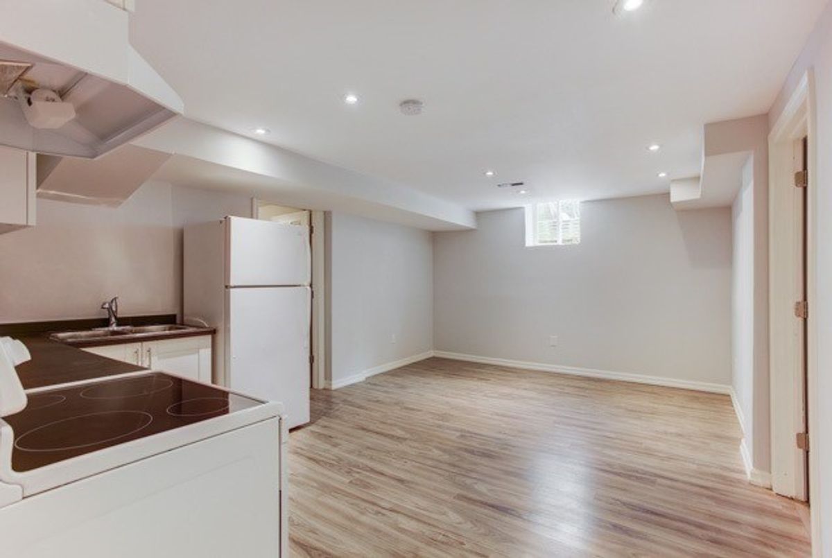 27 Bishopsbridge Cres 27 Bishopsbridge Cres Richmond Hill