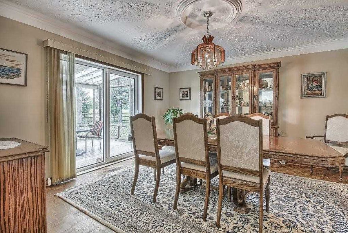 8 Peter Schneider Dr 8 Peter Schneider Dr East Gwillimbury