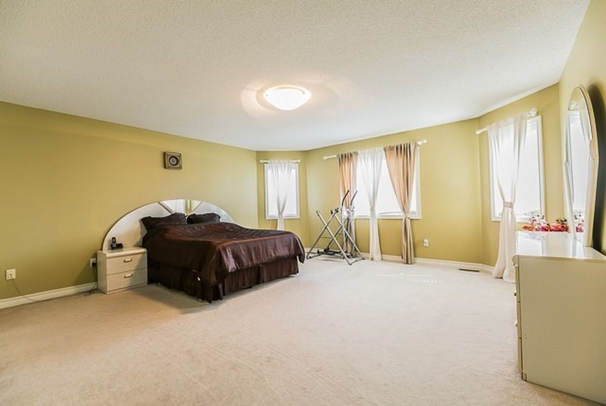 img-gallery