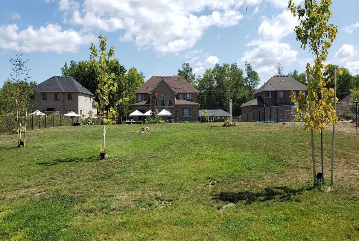 292 Neilly Rd 292 Neilly Rd Innisfil