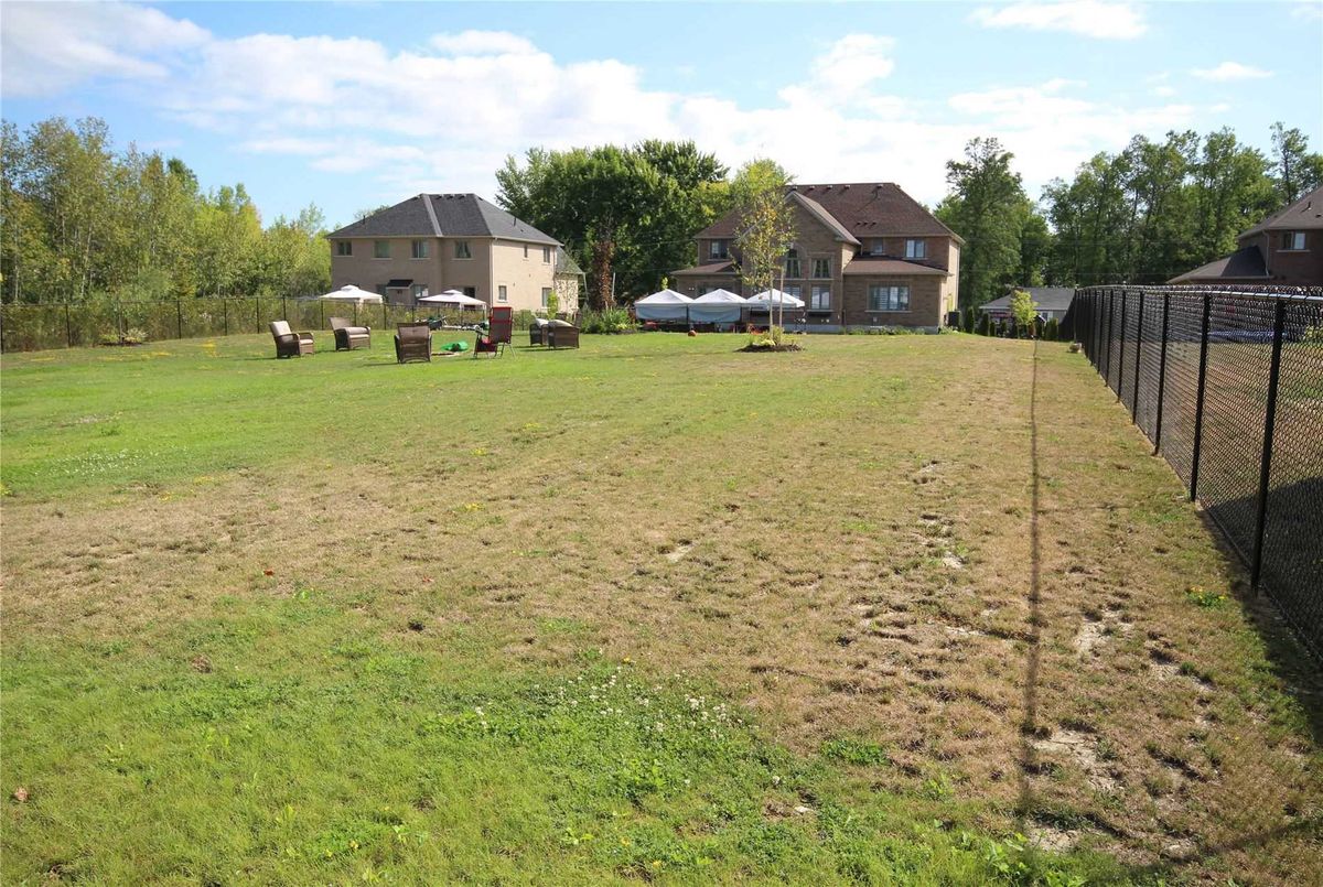 292 Neilly Rd 292 Neilly Rd Innisfil