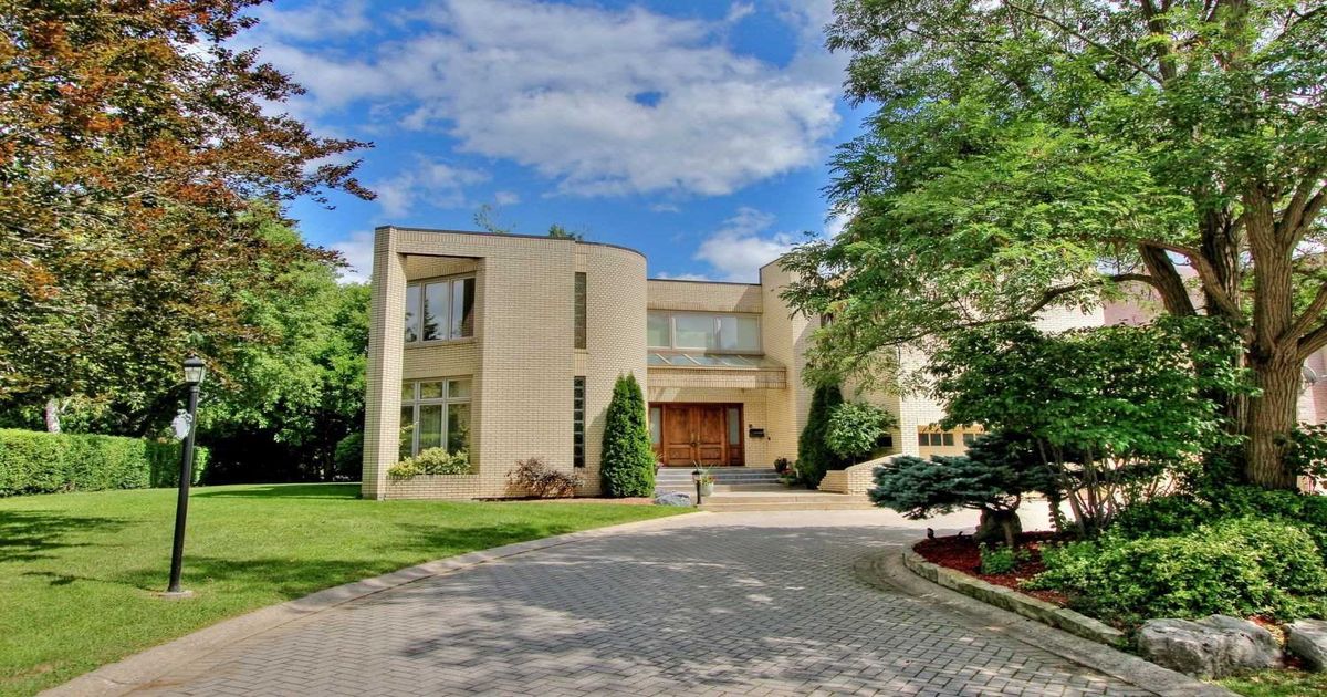 231 Arnold Ave Vaughan