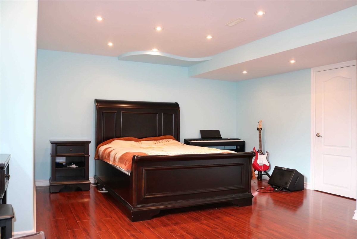 56 Hunterwood Chse 56 Hunterwood Chse Vaughan