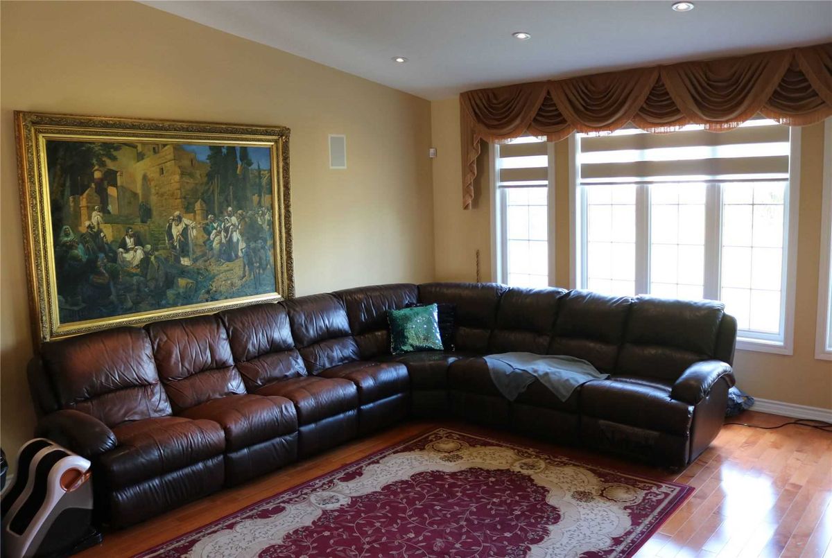56 Hunterwood Chse 56 Hunterwood Chse Vaughan
