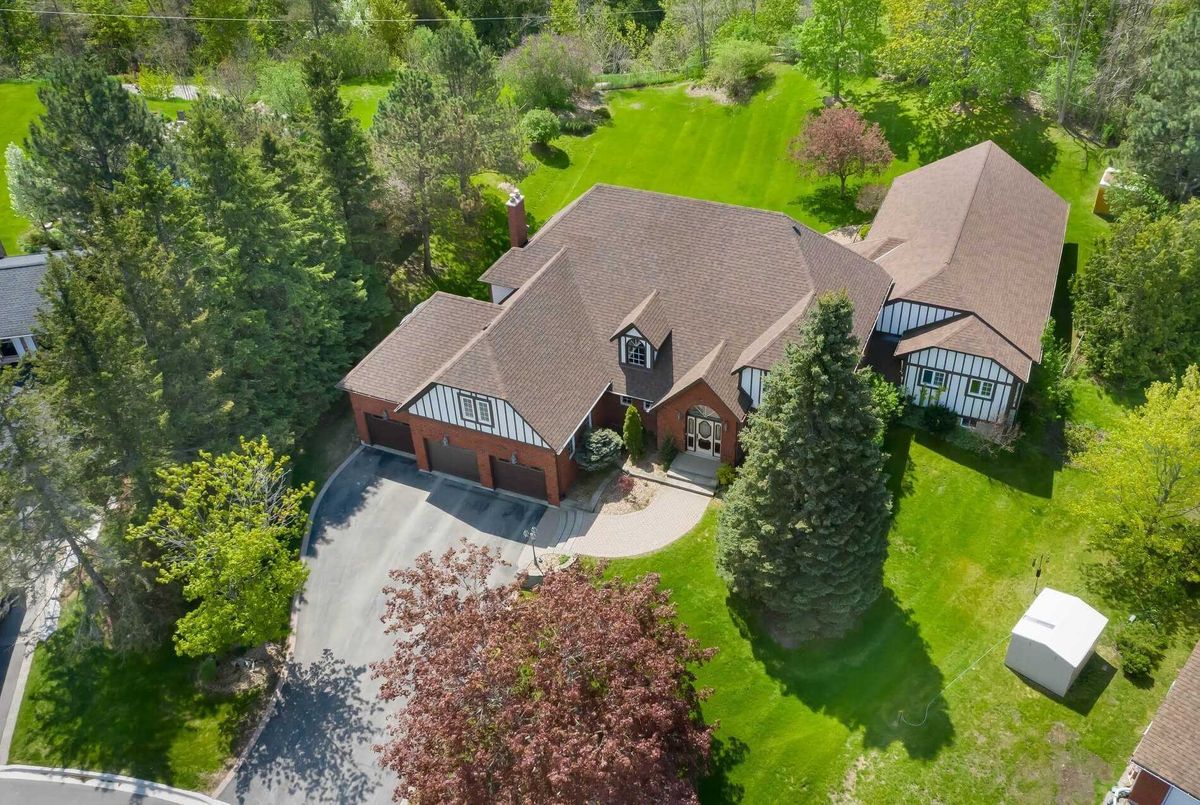 69 Armstrong Cres 69 Armstrong Cres King