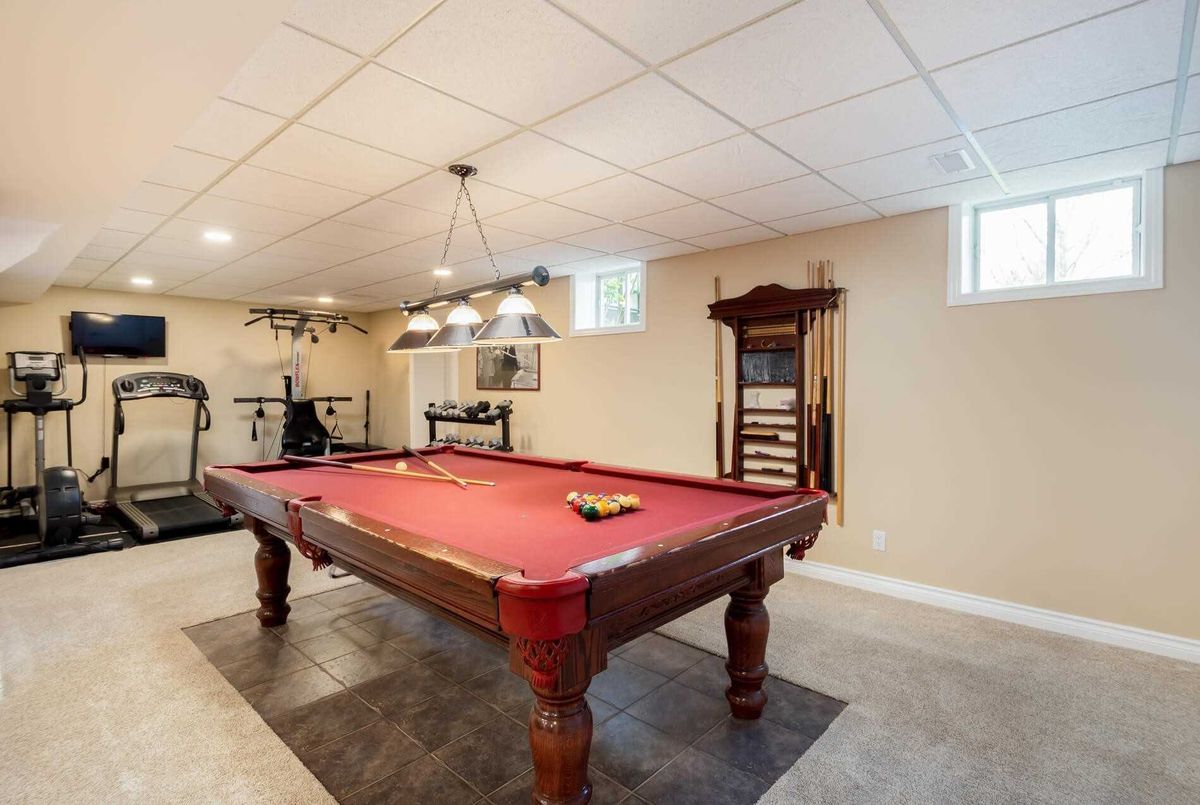 69 Armstrong Cres 69 Armstrong Cres King