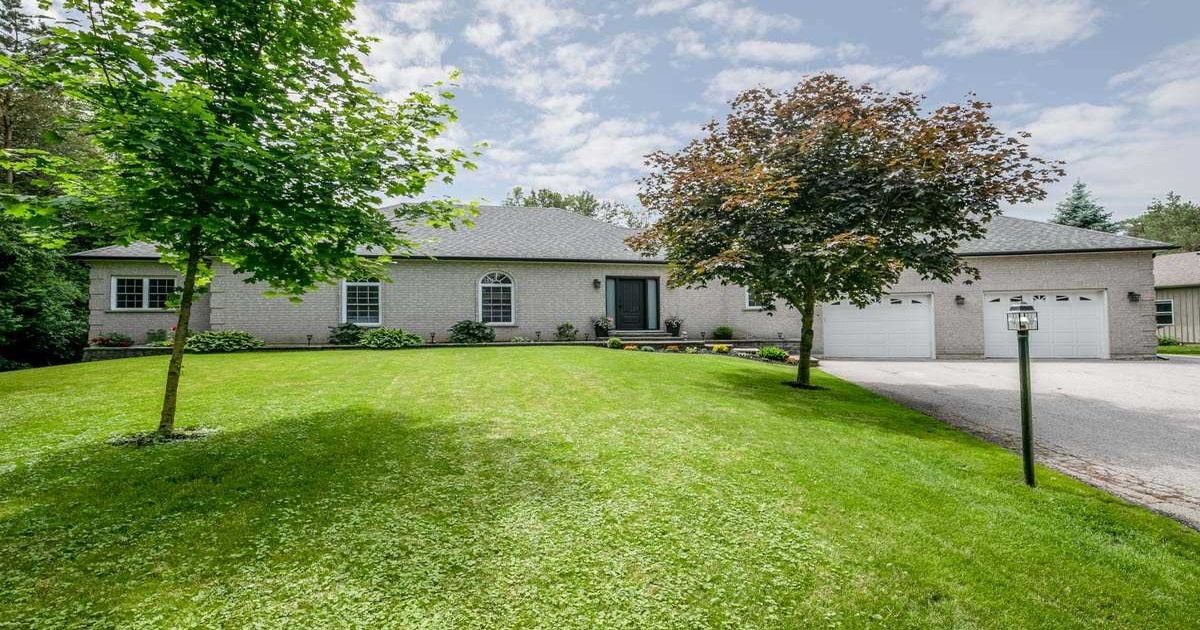 10 Gooseberry Lane Uxbridge