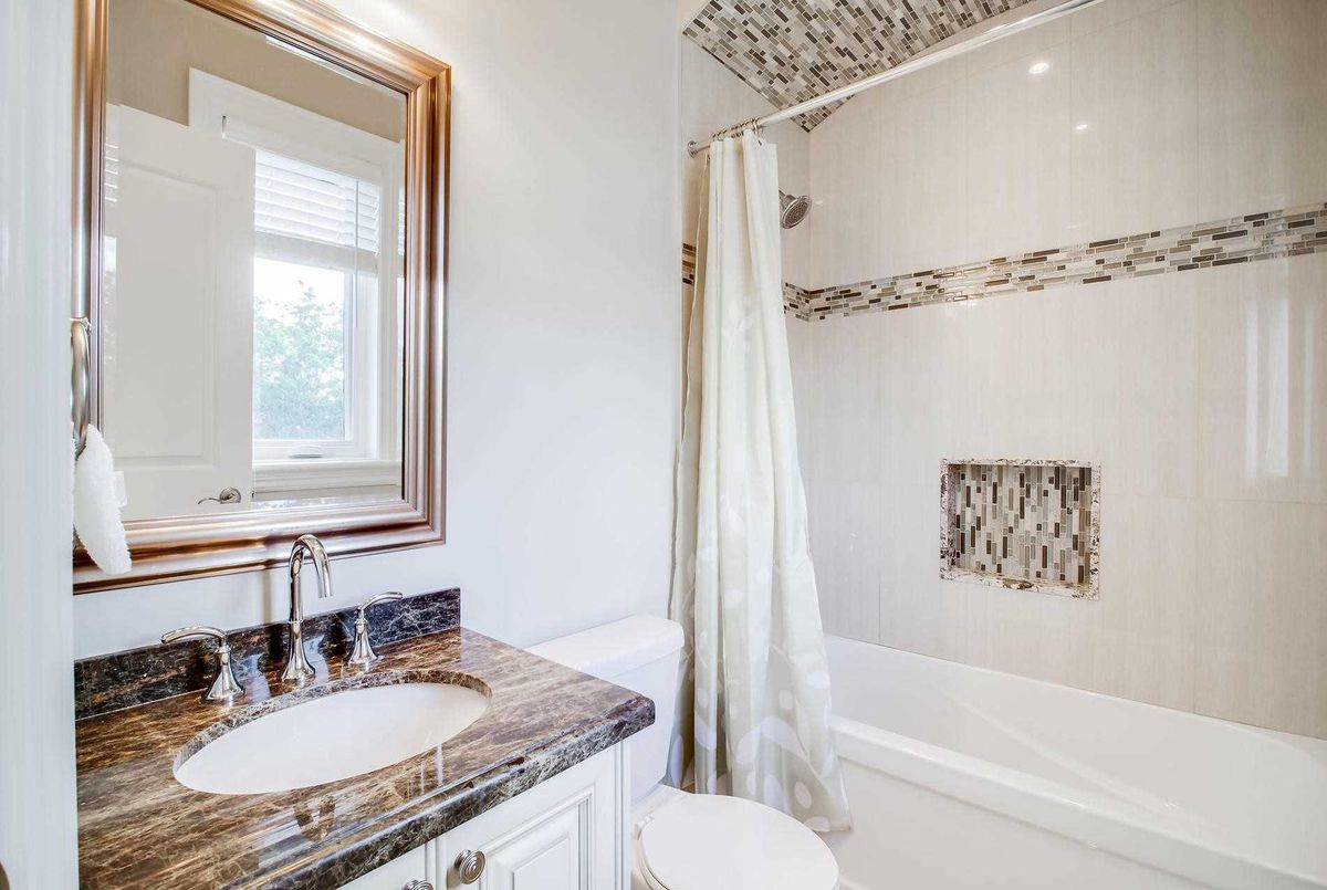 21 Frontier Dr 21 Frontier Dr Richmond Hill
