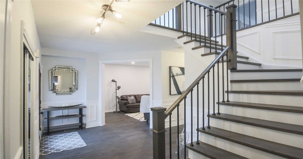 249 Hoover Park Dr Whitchurch-Stouffville