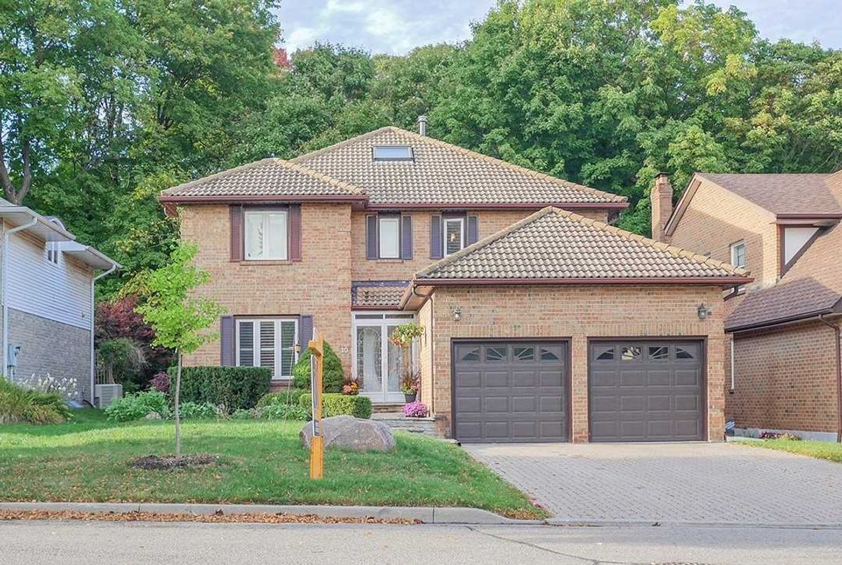 10 Macphail Crt 10 Macphail Crt Markham