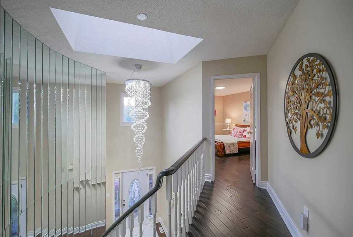 10 Macphail Crt 10 Macphail Crt Markham