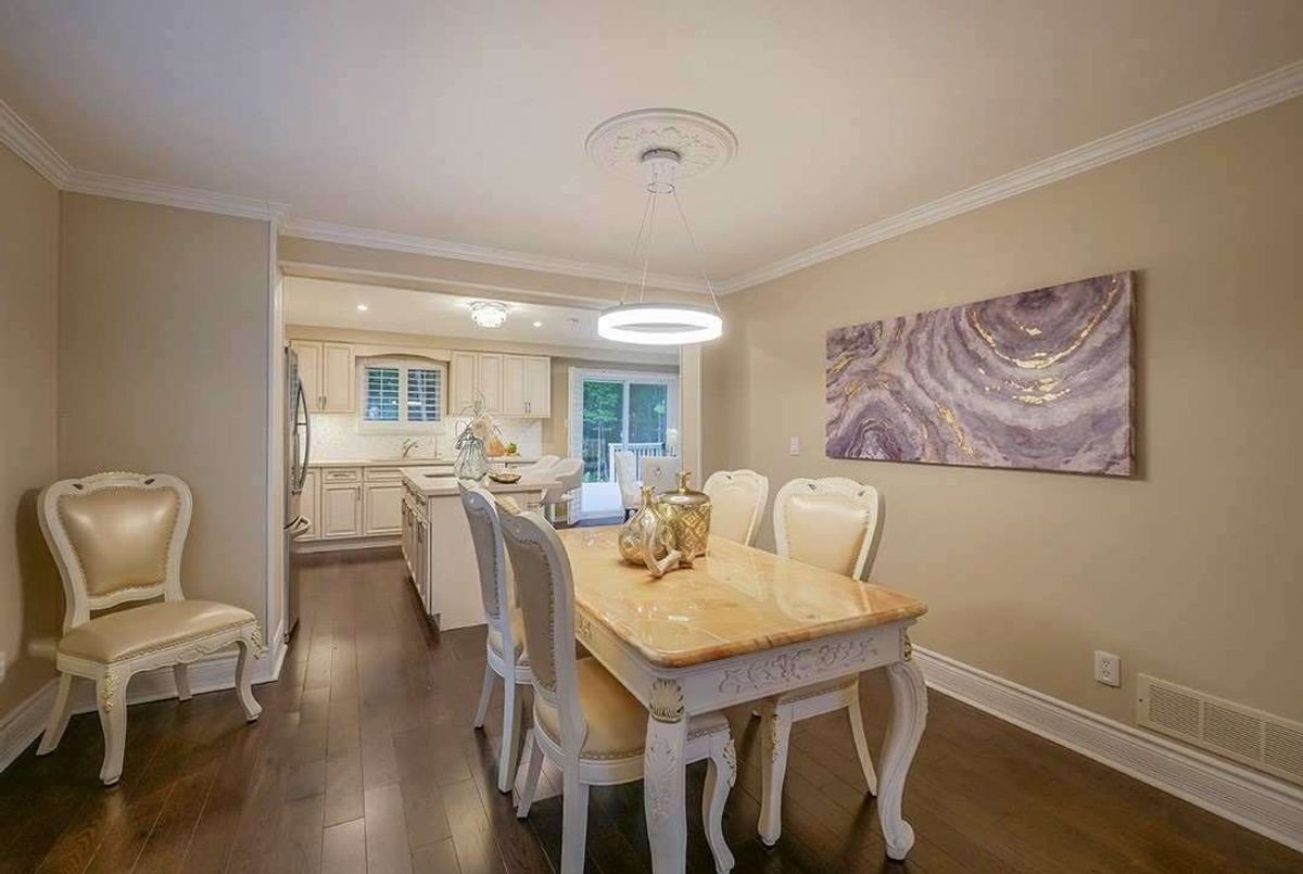 10 Macphail Crt 10 Macphail Crt Markham