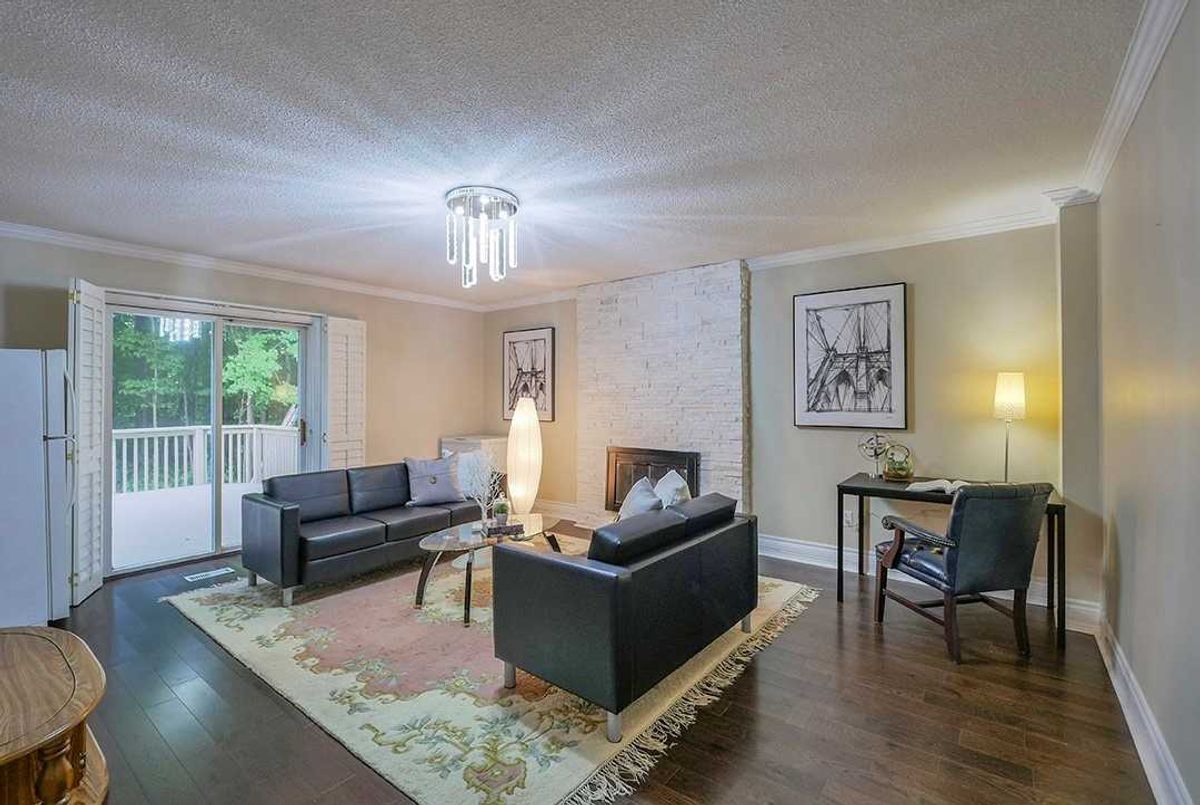 10 Macphail Crt 10 Macphail Crt Markham