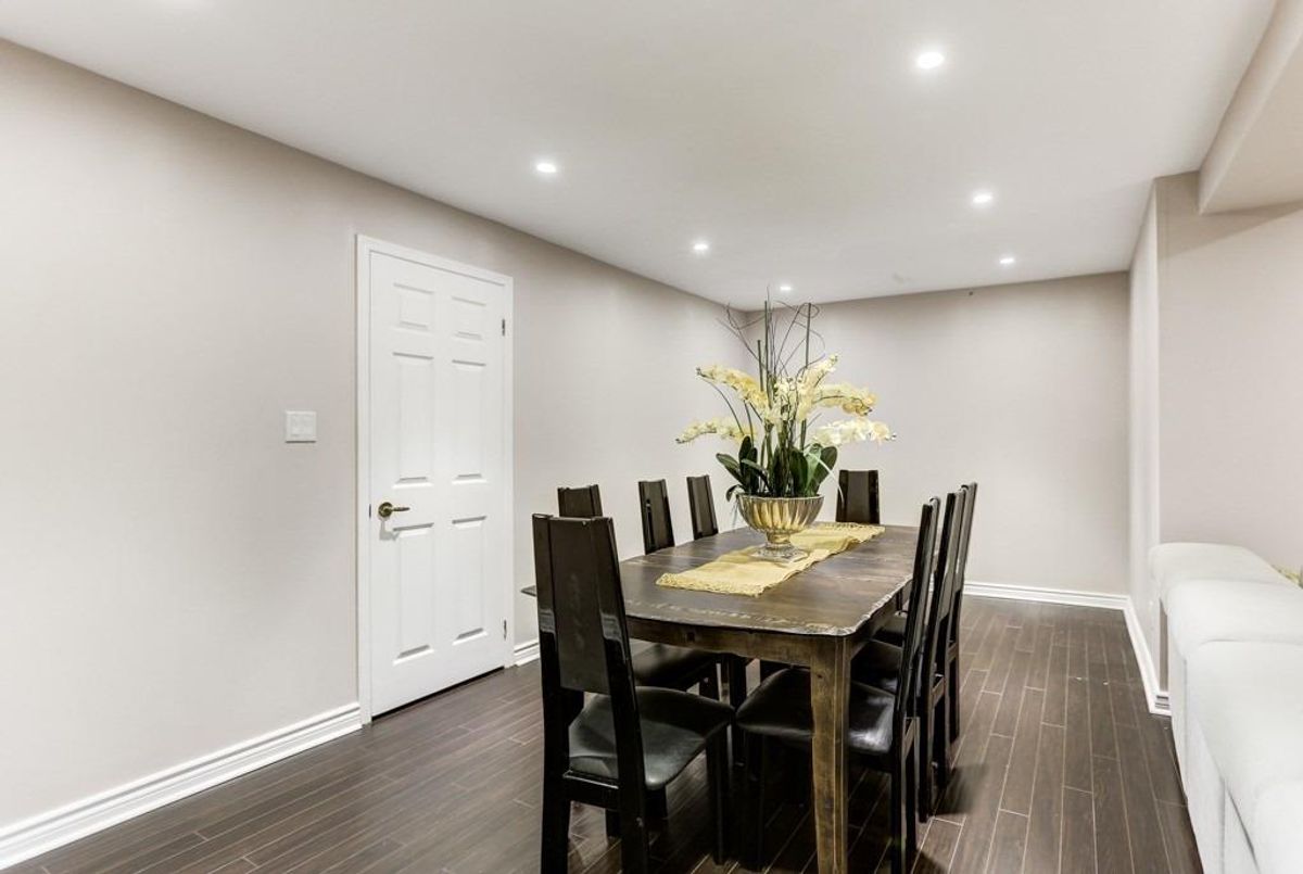 2 Hastings Dr 2 Hastings Dr Markham