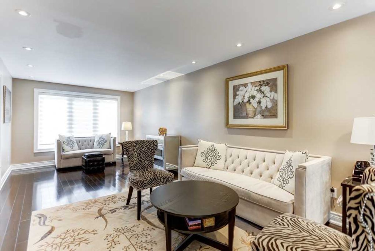 2 Hastings Dr 2 Hastings Dr Markham