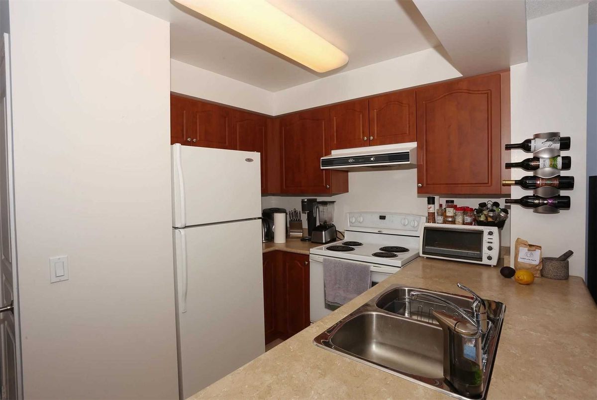 714-330 Red Maple Rd 714-330 Red Maple Rd Richmond Hill