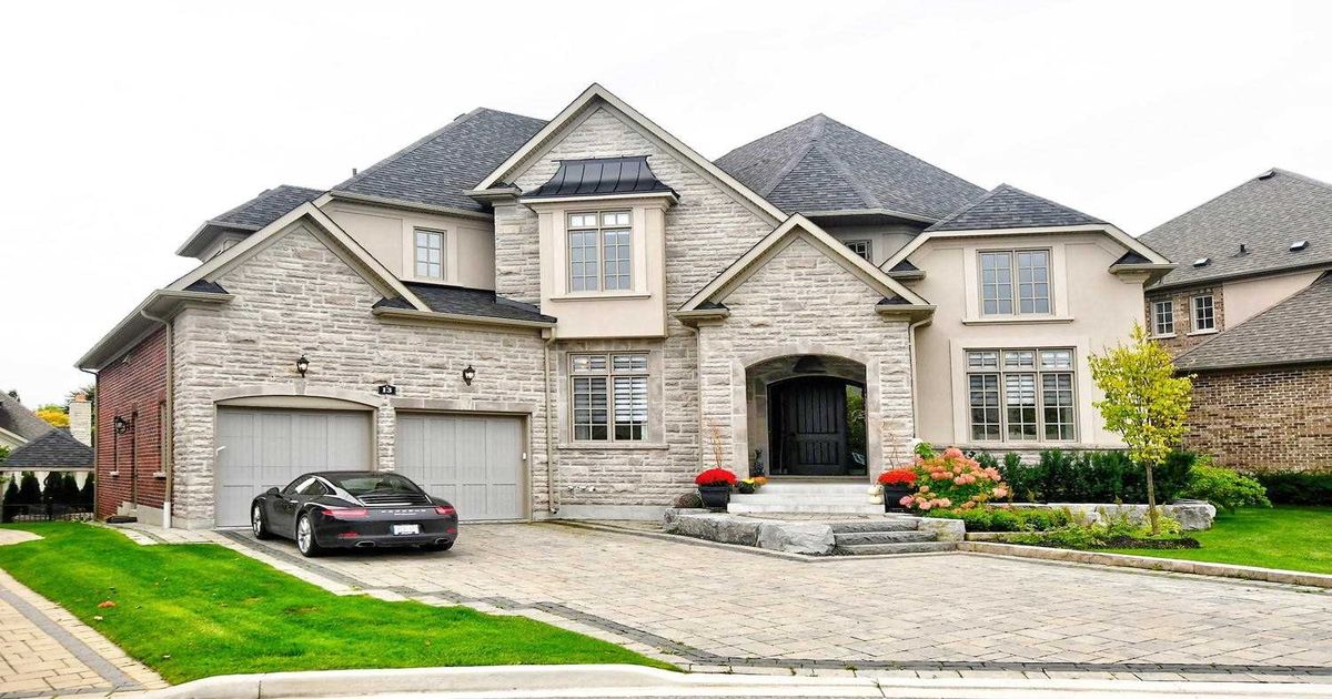 13 Ernie Amsler Crt Markham