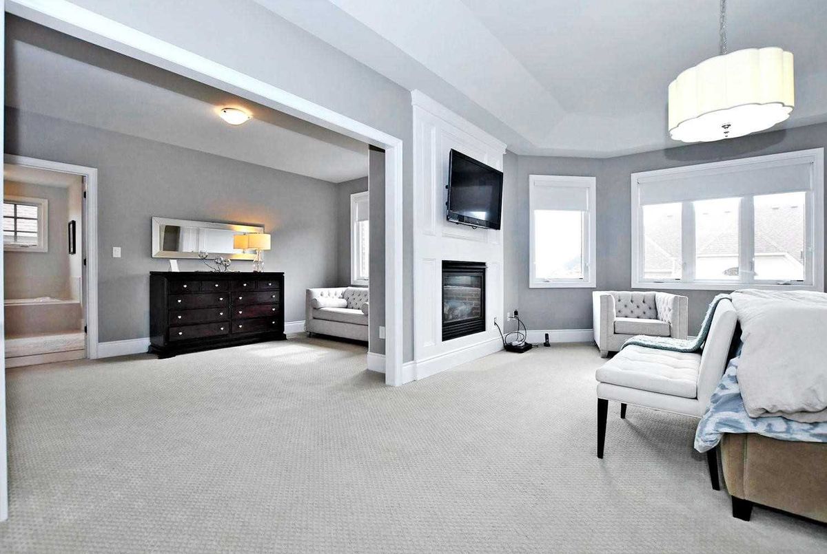 13 Ernie Amsler Crt 13 Ernie Amsler Crt Markham