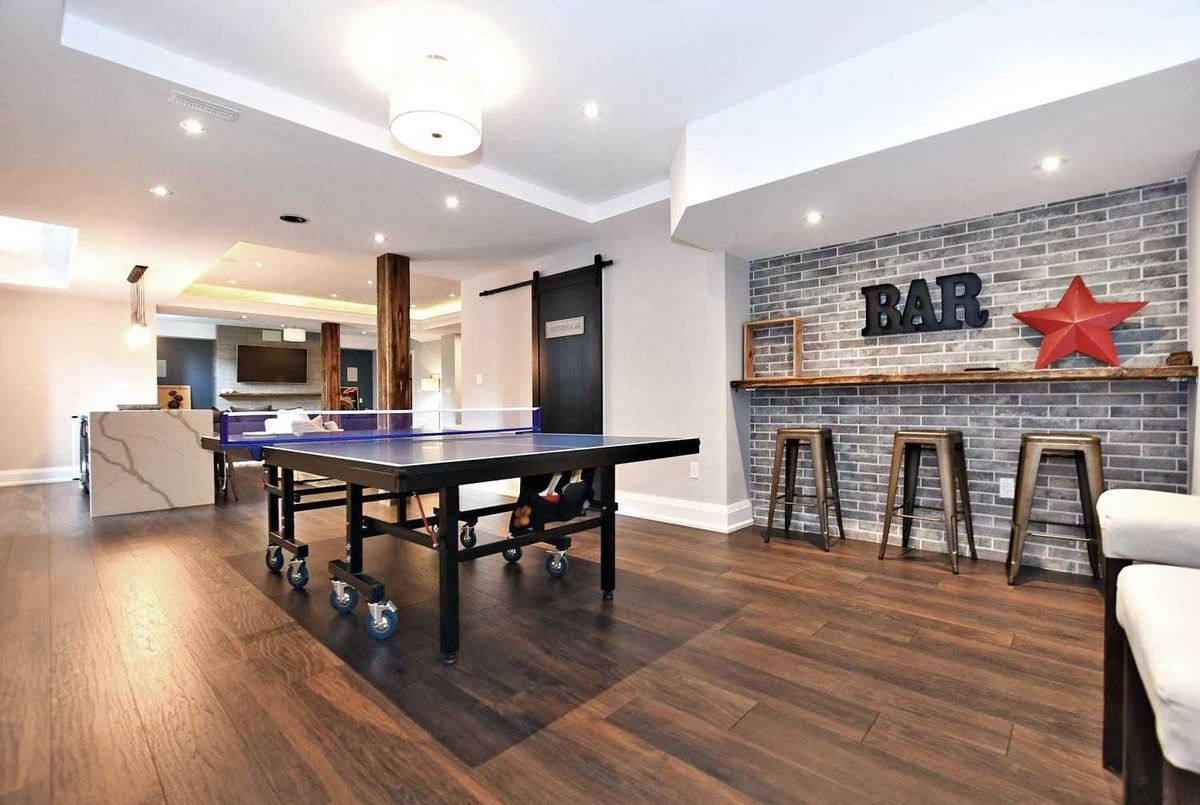 13 Ernie Amsler Crt 13 Ernie Amsler Crt Markham