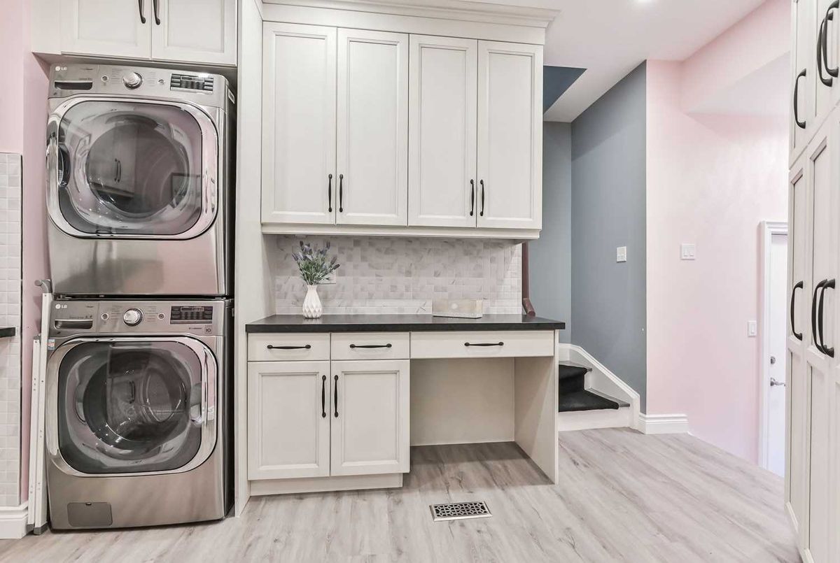 364 Mccaffrey Rd 364 Mccaffrey Rd Newmarket