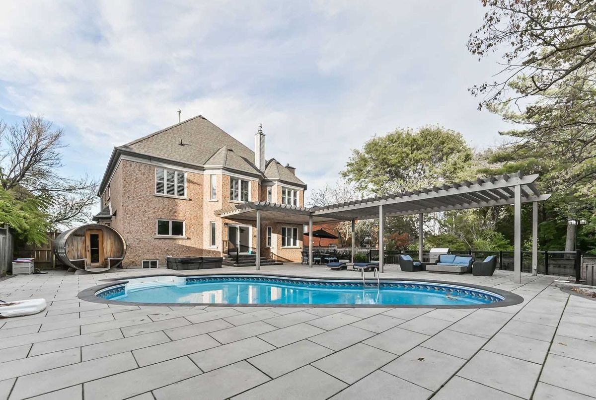 364 Mccaffrey Rd 364 Mccaffrey Rd Newmarket