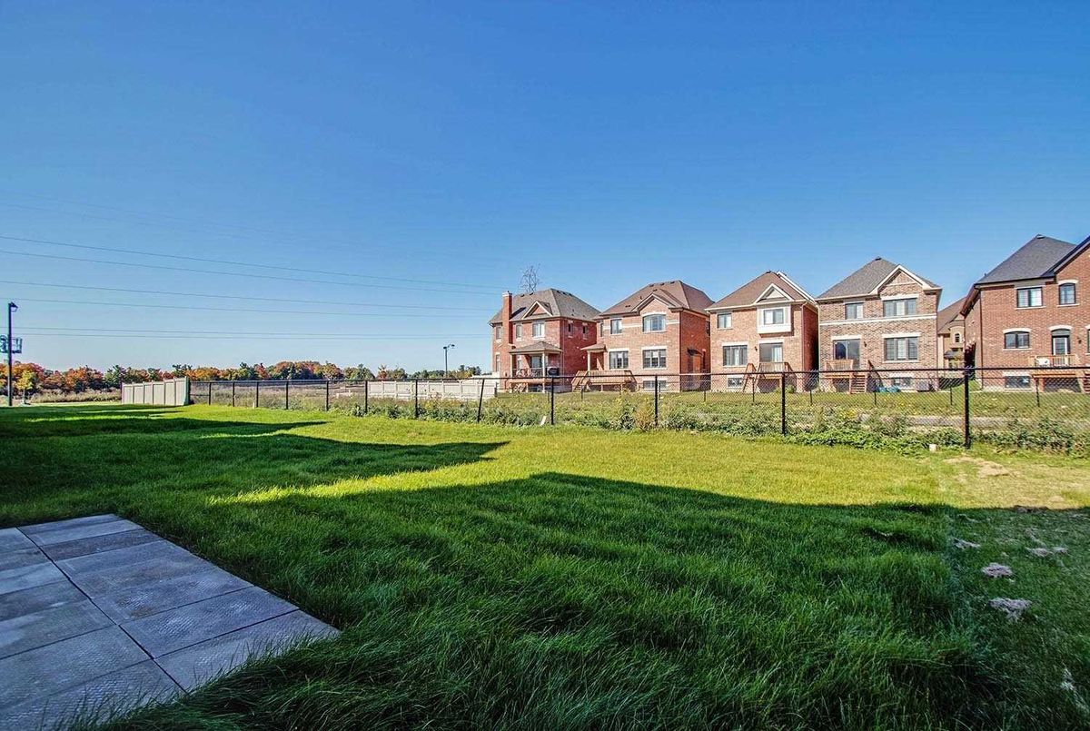18 Faust Ridge Ave 18 Faust Ridge Ave Vaughan
