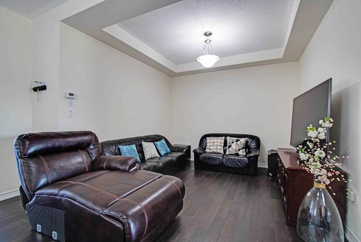 18 Faust Ridge Ave 18 Faust Ridge Ave Vaughan