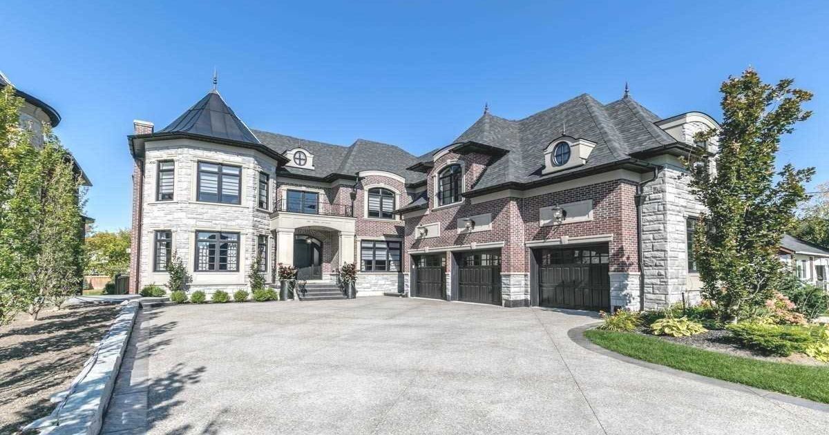 56 Lake Ave Richmond Hill