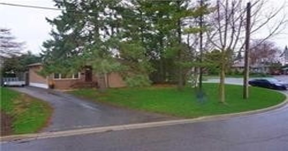 5 Sunray Pl Aurora