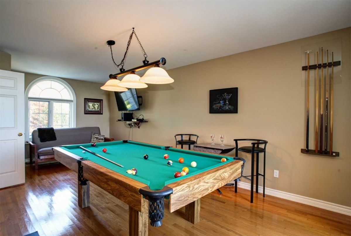 927 Barry Ave 927 Barry Ave Innisfil